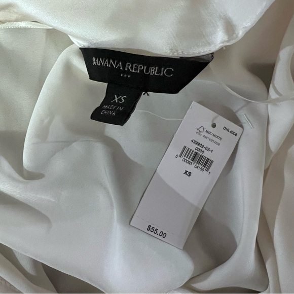 NWT Banana Republic Women’s Blouse - Picture 3 of 3